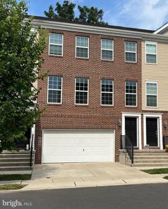39 CREEKSIDE WAY