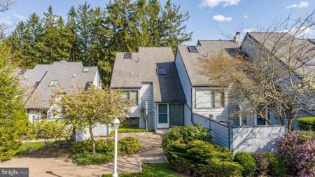 5 ARROWHEAD LANE