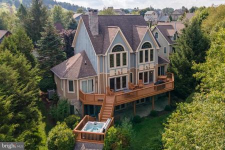 196 LAKE POINTE DRIVE