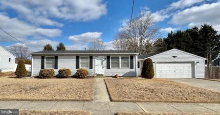 886 THIRD STREET