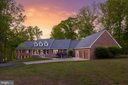 6406 CARTER LANE