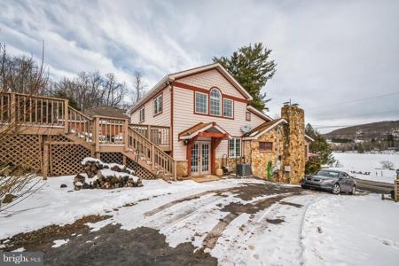 892 MARSH HILL ROAD