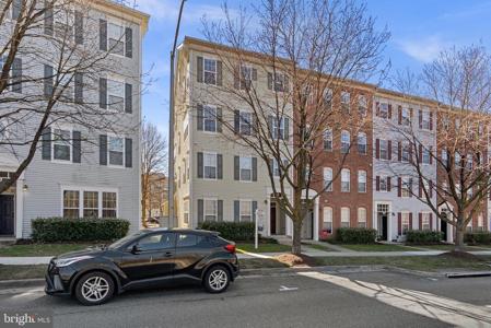 932 ORCHARD RIDGE DRIVE