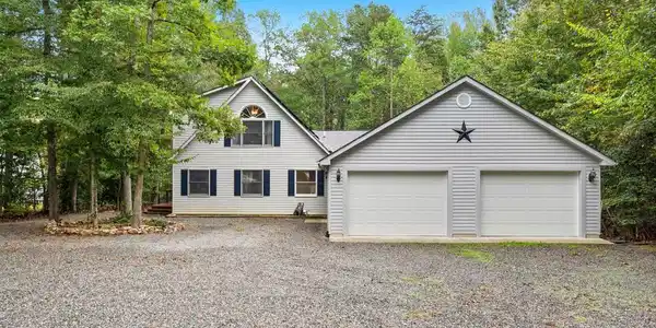 115 FOREST LANE