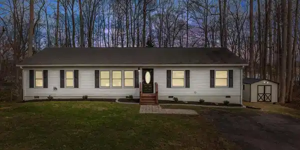 15109 POPLAR COURT