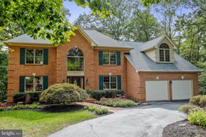 6800 CHERRY TREE COURT