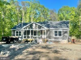 487 PINE HARBOUR DR