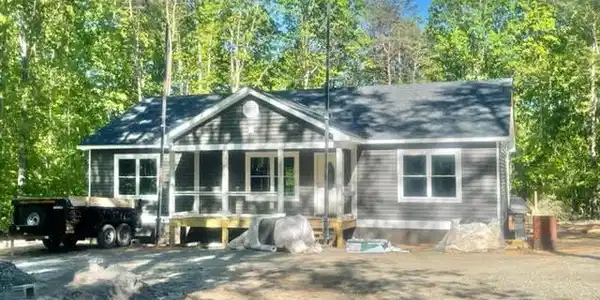 487 PINE HARBOUR DR
