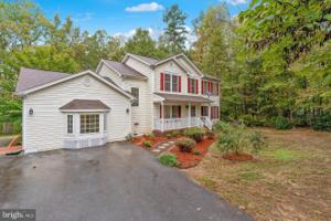 5506 WYNDEMERE CIRCLE