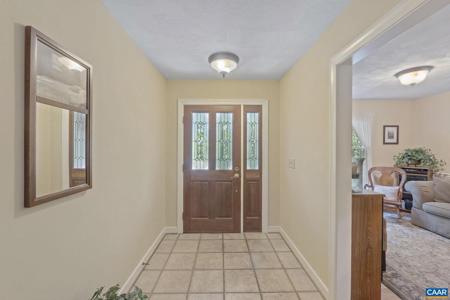 2 WHIPPOORWILL LN