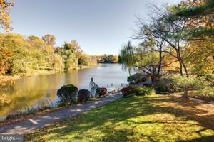 1561 REGATTA LANE