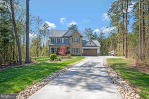 805 YORKTOWN BOULEVARD