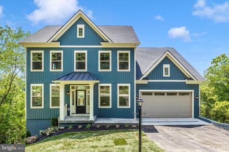 6432 LAKERIDGE DRIVE