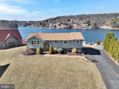 830 CAYUGA COVE