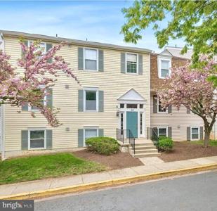 39 PICKERING COURT