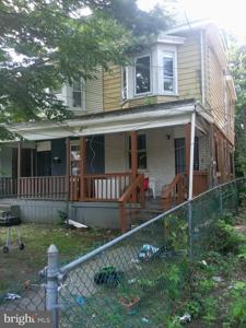 121 N HERMITAGE AVENUE