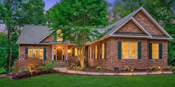 5501 HICKORY TREE LANE