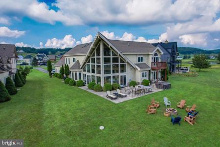 21 LAKEFRONT LINKS DRIVE