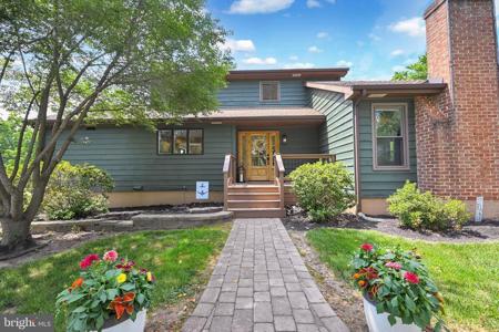 545 LAKE MEADE DRIVE