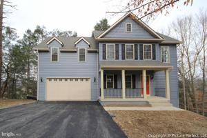 6430 LAKERIDGE DRIVE