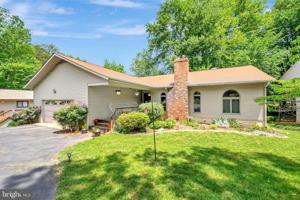 110 APPLEVIEW COURT