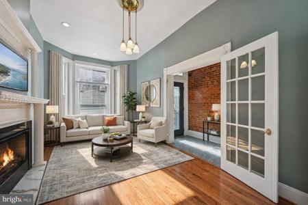 918 NEWINGTON AVENUE