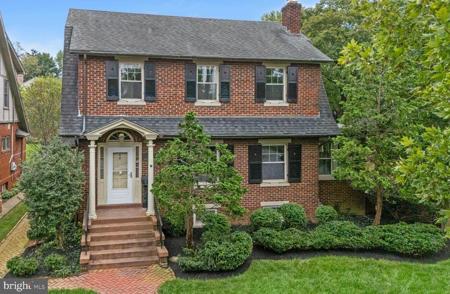 328 COLLEGE TERRACE