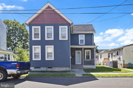 28 3RD STREET