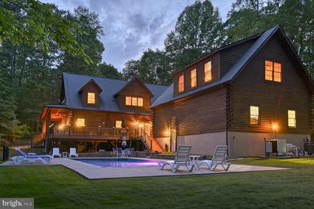 123 SHOREWOOD DRIVE