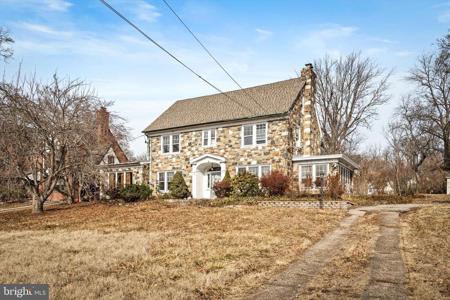 4 MORNINGSIDE DRIVE