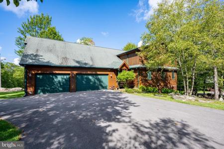 102 MOUNTAINVIEW COURT