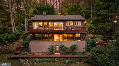 1106 HIGH COUNTRY ROAD