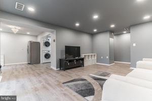 18802 WALKERS CHOICE ROAD