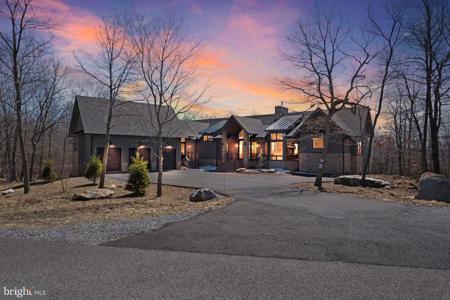 422 MOUNTAINTOP ROAD