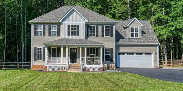 154 LAKE FOREST COURT