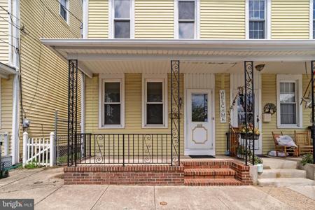 211 CONOVER STREET