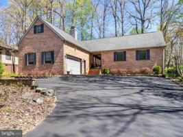 4102 LAKEVIEW PARKWAY