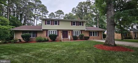 8300 ROBIN HOOD DRIVE