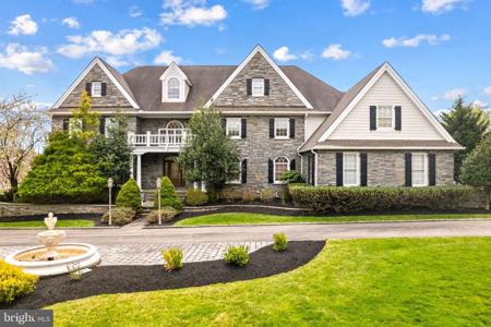 2 GREYSTONE CIRCLE