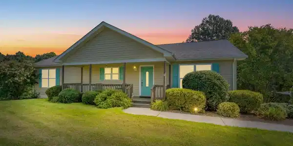 224 DERBY LANE