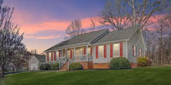 5807 DOGWOOD TREE LANE