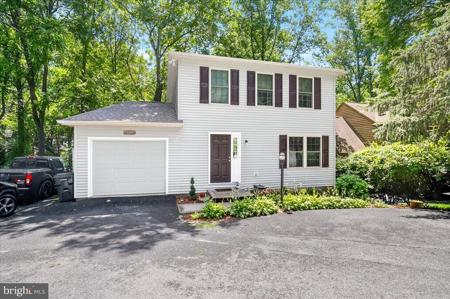 10407 HEDGEAPPLE COURT