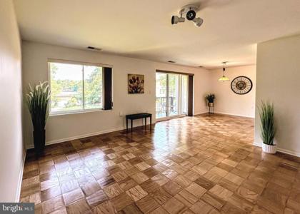 10053 WINDSTREAM DRIVE