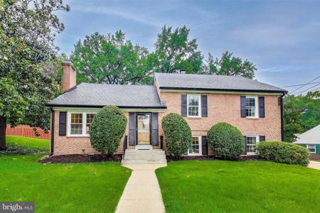 1400 WAKE FOREST DRIVE