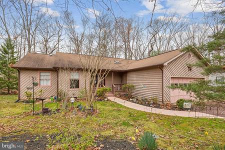 732 LAKEVIEW PARKWAY