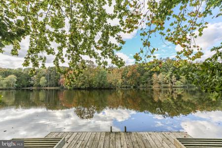 12805 LAKE WILDERNESS LANE