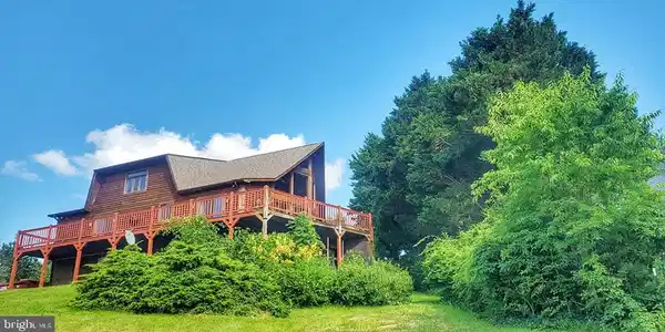 5802 BLUE RIDGE RD., BELMONT SHORES
