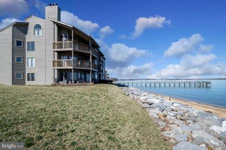2131 BEACH VILLAGE COURT