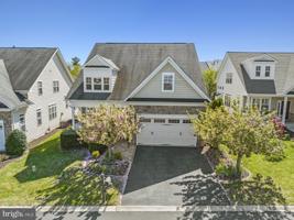 124 GREBE DRIVE
