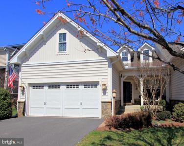 219 GREBE DRIVE